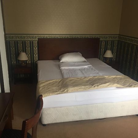 Chateau Montagne Hotel Troyan Trojan Kültér fotó