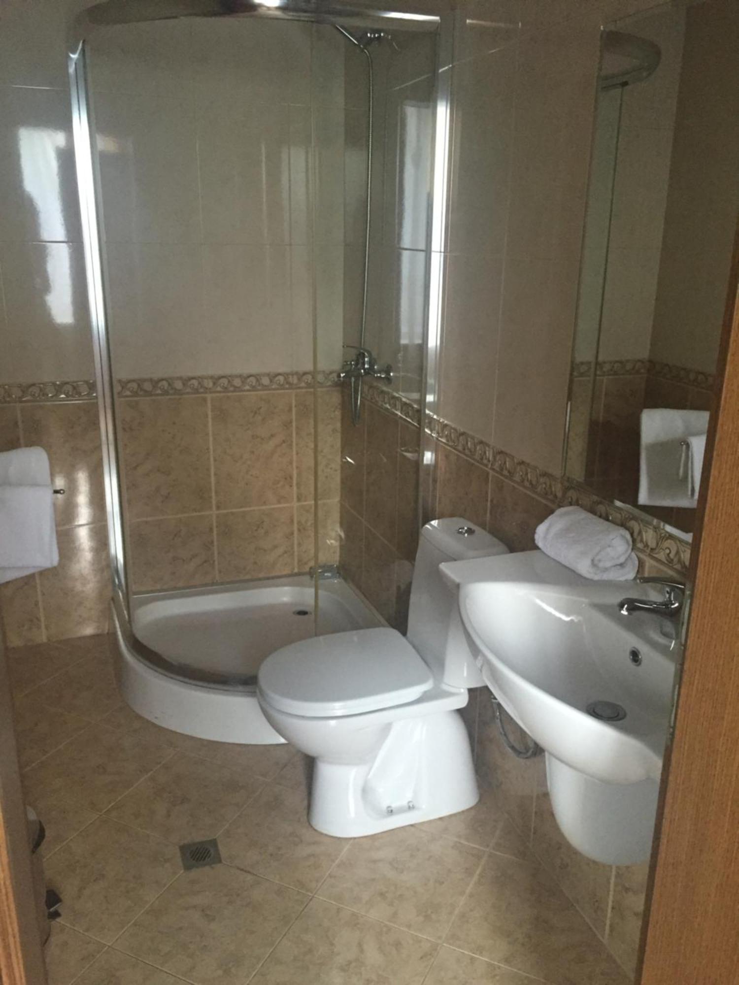Chateau Montagne Hotel Troyan Trojan Kültér fotó