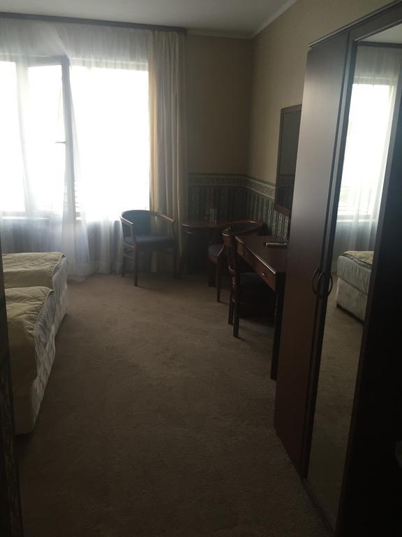 Chateau Montagne Hotel Troyan Trojan Kültér fotó