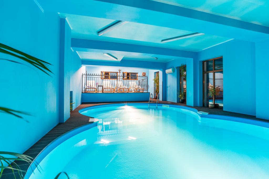Chateau Montagne Hotel Troyan Trojan Kültér fotó