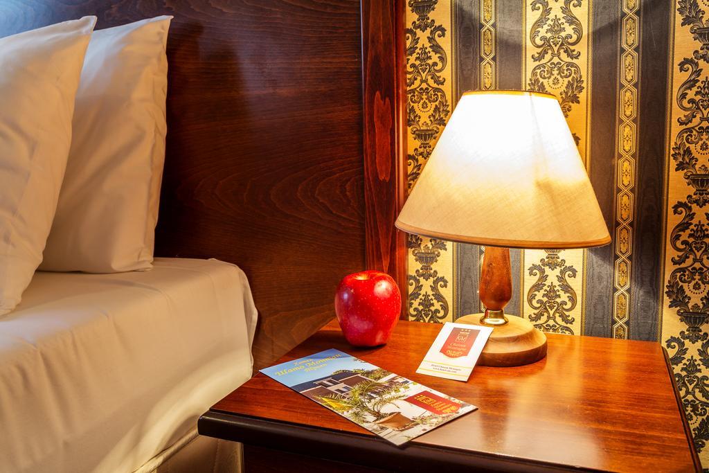 Chateau Montagne Hotel Troyan Trojan Kültér fotó