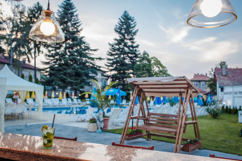 Chateau Montagne Hotel Troyan Trojan Kültér fotó